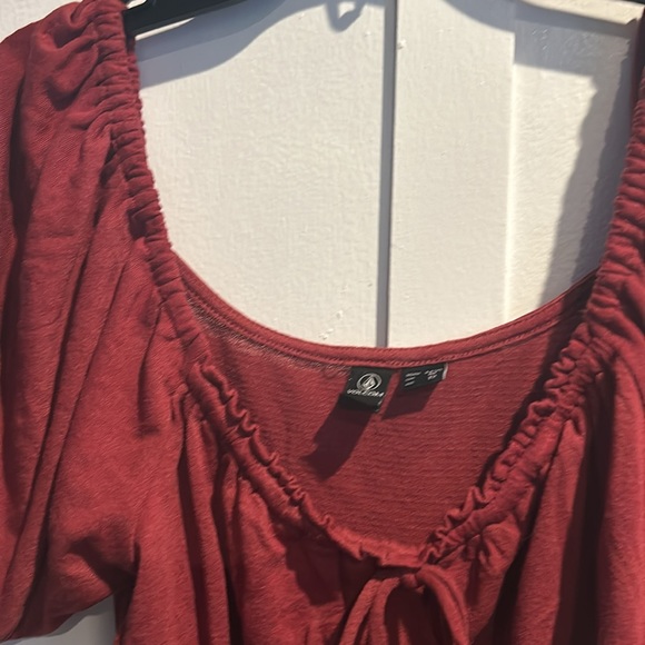 Volcom Dress MIDI Length Burgundy - Picture 3 of 6